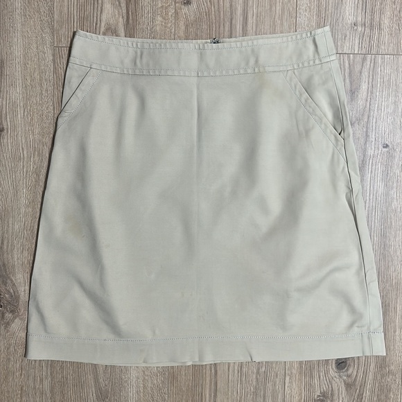 Banana Republic Dresses & Skirts - Banana Republic stretch khaki tan skirt 10